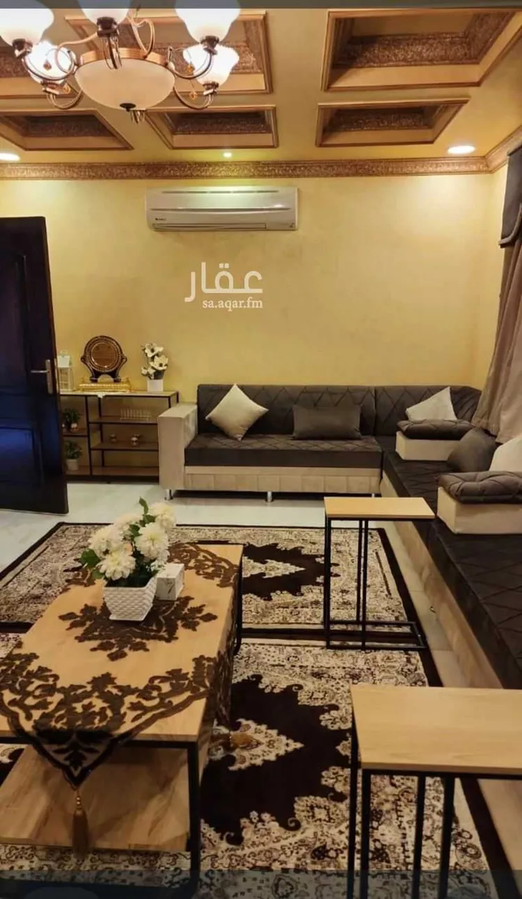 فيلا للبيع في شارع نافع بن مالك, حي الندى, مدينة الدمام, المنطقة الشرقية صورة 4