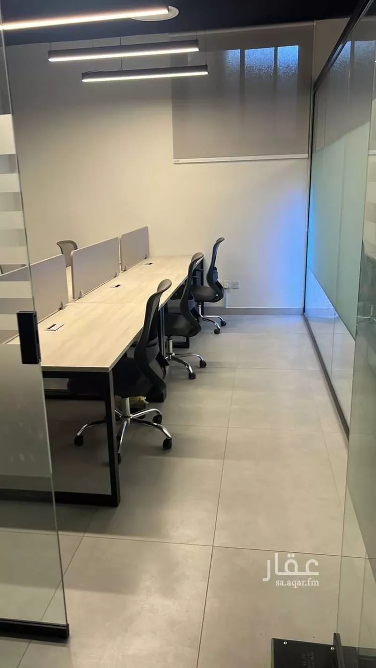 مكتب تجاري للإيجار في شارع الامير محمد ابن سعد ابن عبدالعزيز, حي العقيق, مدينة الرياض, منطقة الرياض صورة 5