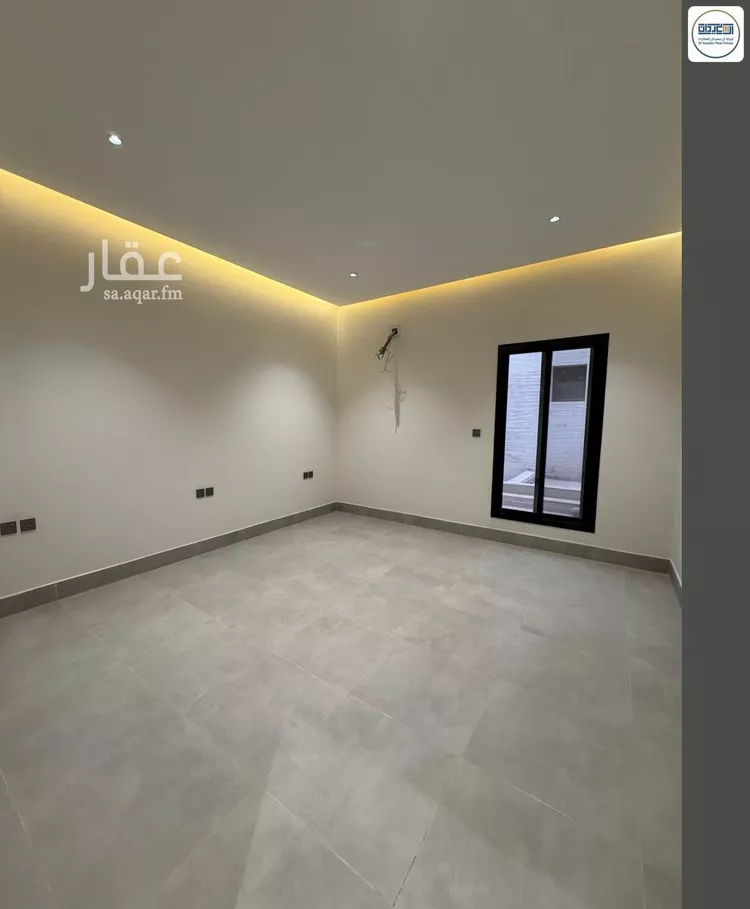 Floor for Sale in Riyadh Al Qadisiyah 11