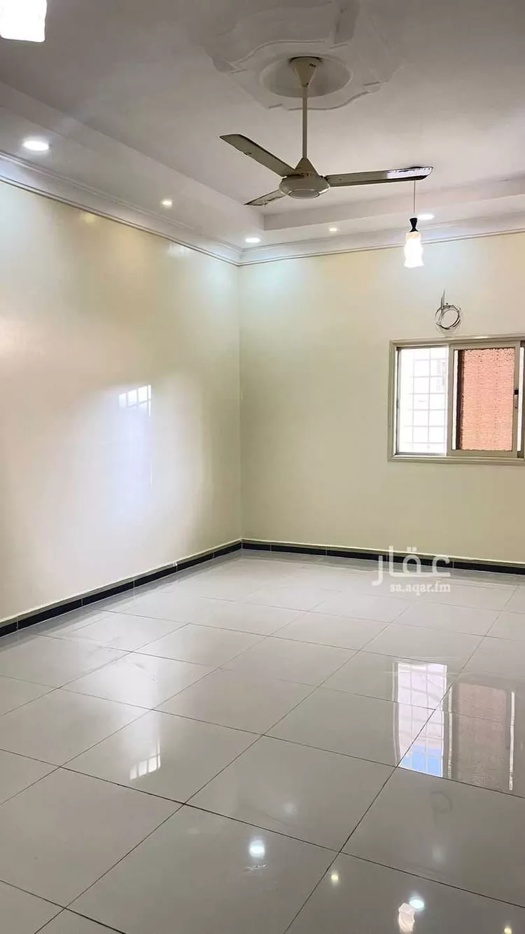 شقة للإيجار في شارع حصين ابن حدير, حي الشرف, مدينة خميس مشيط, منطقة عسير