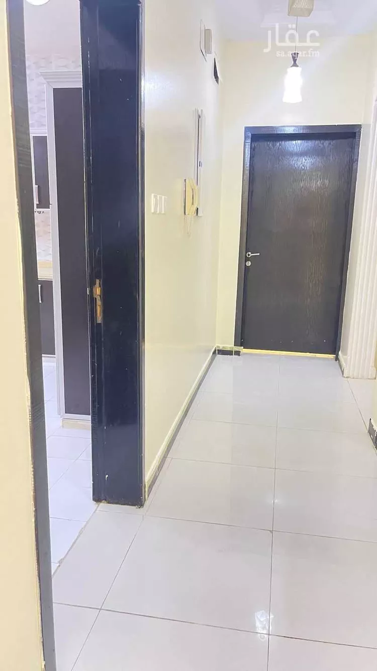 شقة للإيجار في شارع حصين ابن حدير, حي الشرف, مدينة خميس مشيط, منطقة عسير صورة 3