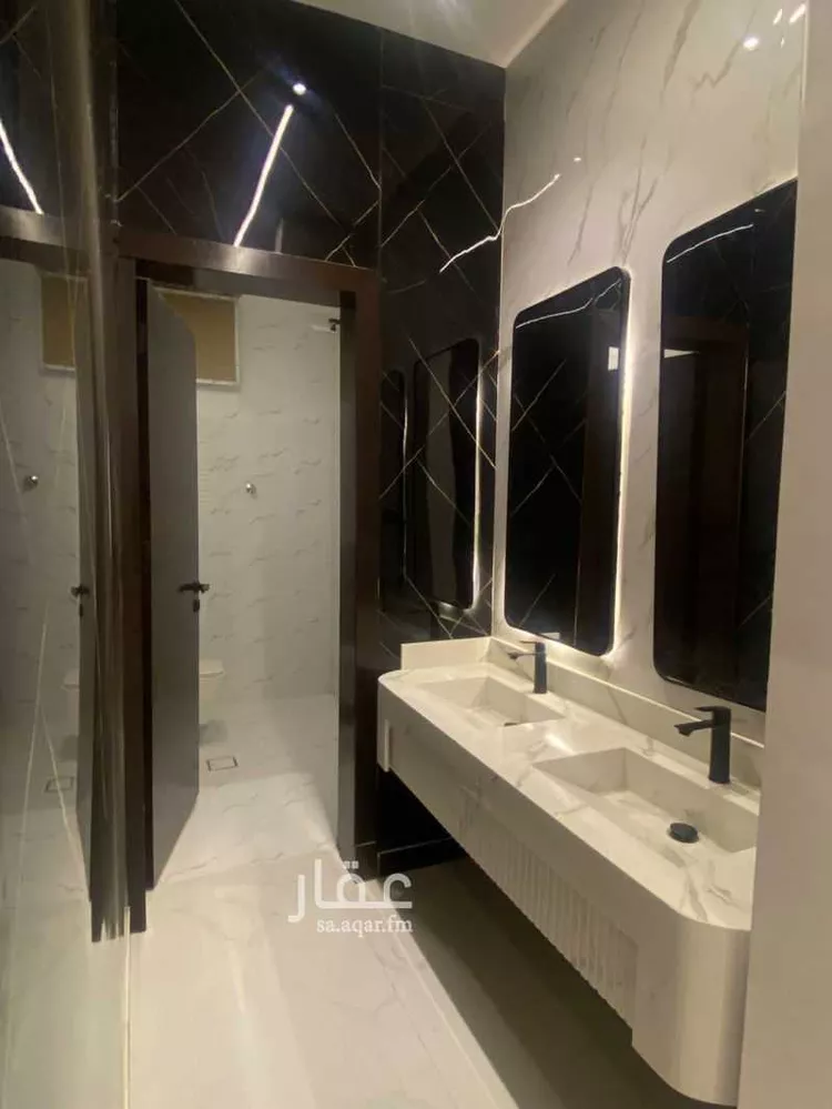 Floor for Sale in Riyadh Al Janadriyah 11
