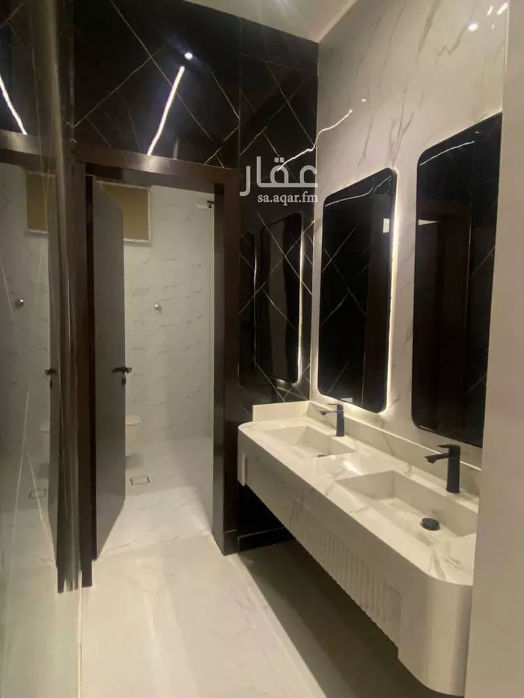 Floor for Sale in Riyadh Al Janadriyah 13