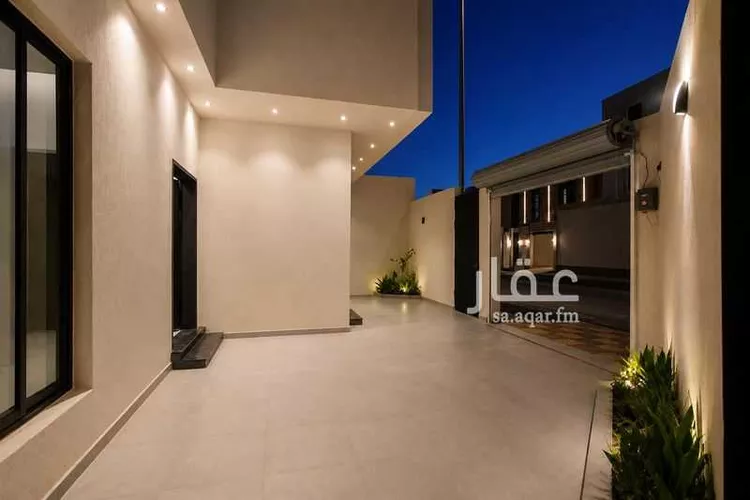 Floor for Sale in Riyadh Al Janadriyah 22