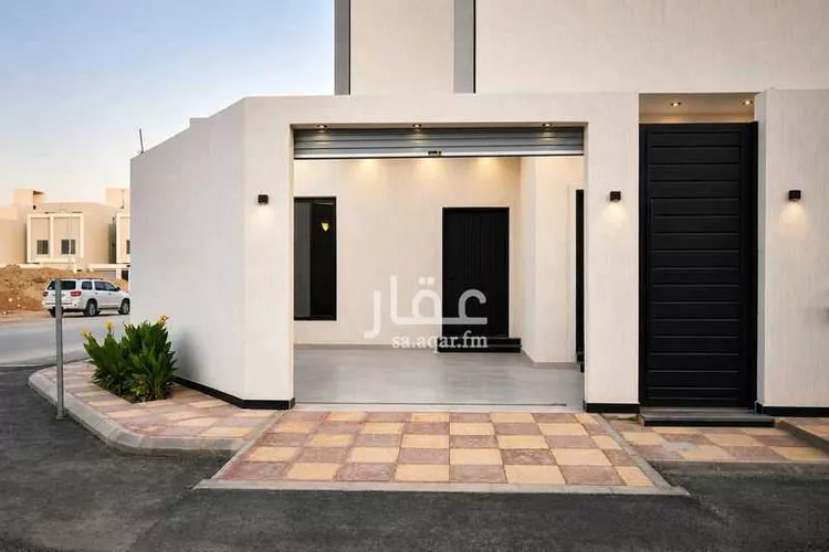 Floor for Sale in Riyadh Al Janadriyah 21