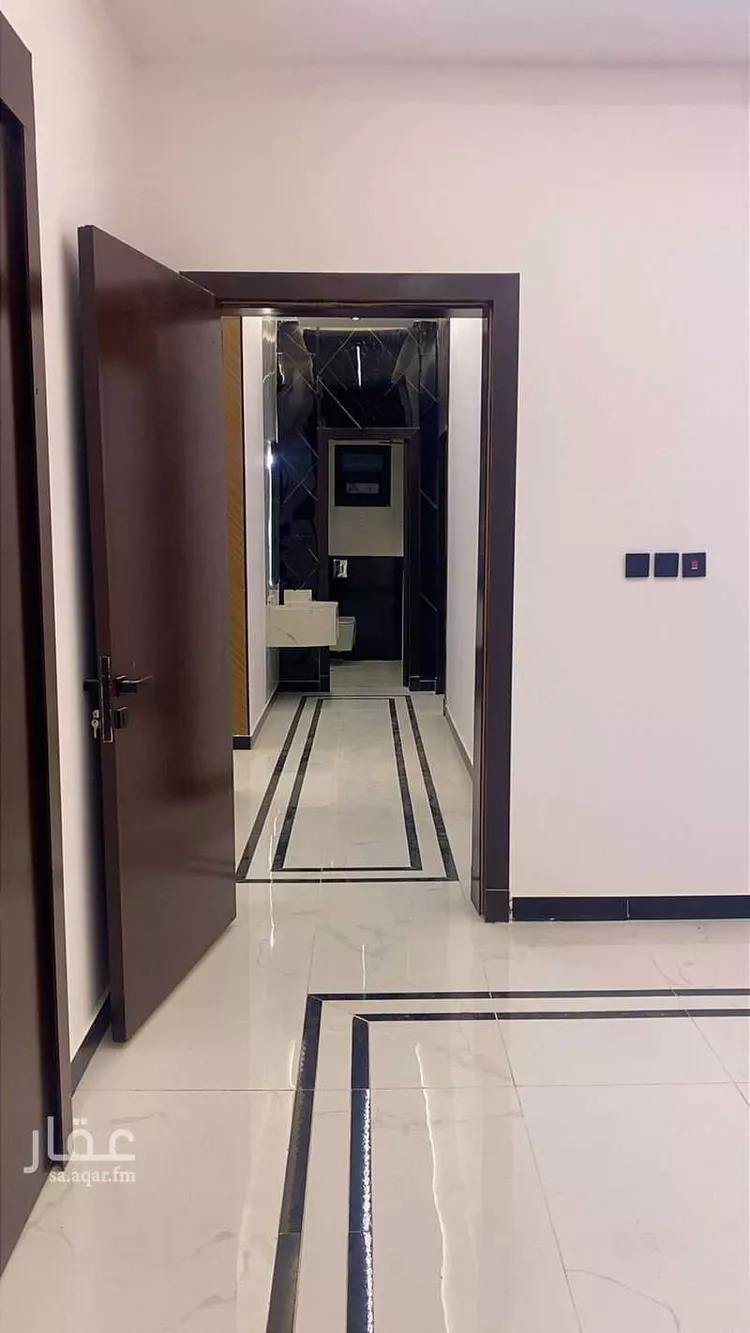 Floor for Sale in Riyadh Al Janadriyah صورة 2