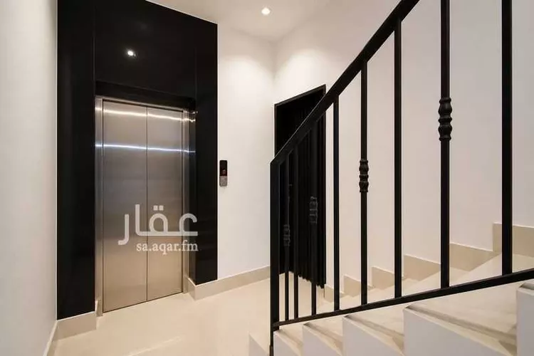 Floor for Sale in Riyadh Al Janadriyah 28