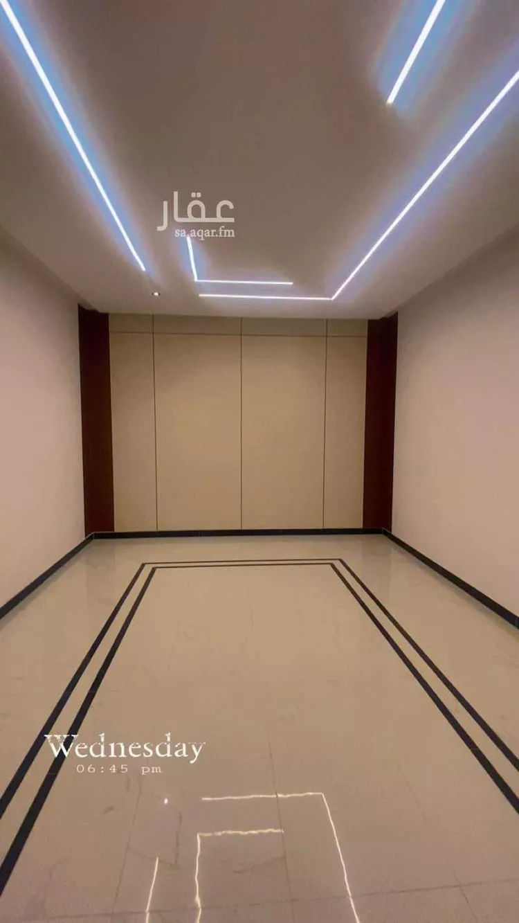 Floor for Sale in Riyadh Al Janadriyah 10