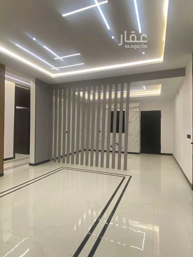 Floor for Sale in Riyadh Al Janadriyah 7