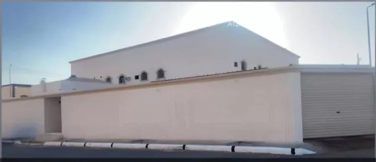عمارة للبيع في شارع صلاح الدين الايوبي, حي الملك فهد, مدينة عقلة الصقور, منطقة القصيم 3