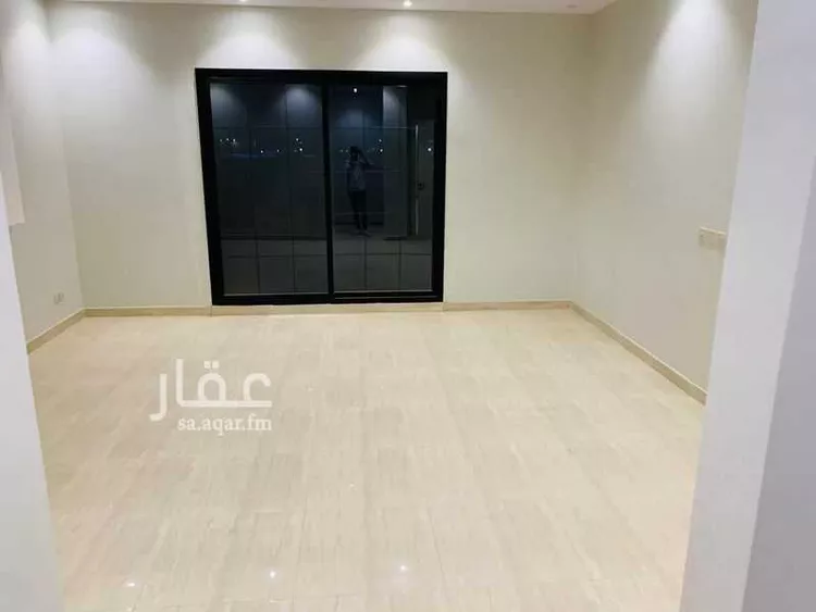 فيلا للإيجار في شارع السلطان قابوس بن سعيد, حي المعيزيلة, مدينة الرياض, منطقة الرياض صورة 4