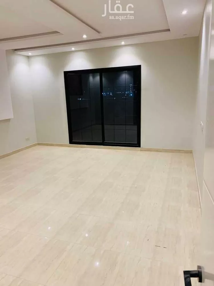 فيلا للإيجار في شارع السلطان قابوس بن سعيد, حي المعيزيلة, مدينة الرياض, منطقة الرياض