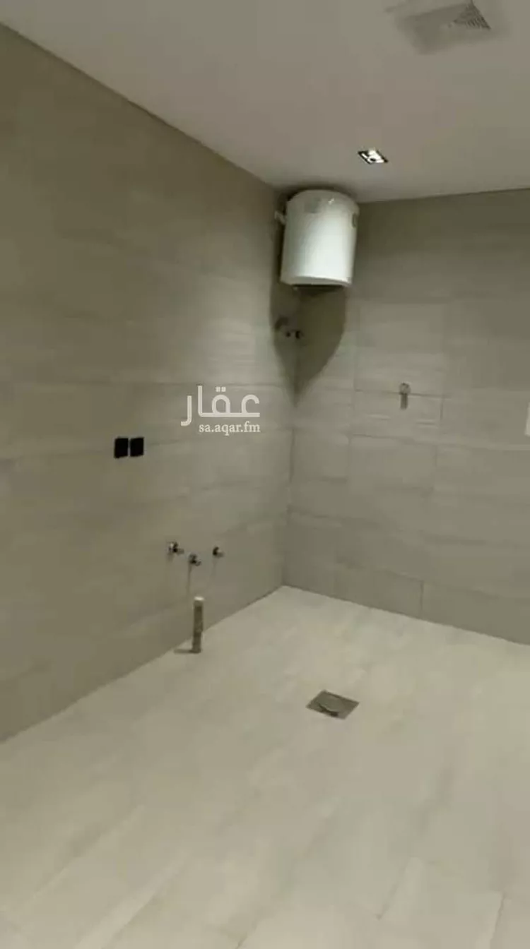 شقة للإيجار في شارع السلطان قابوس بن سعيد, حي المعيزيلة, مدينة الرياض, منطقة الرياض 13