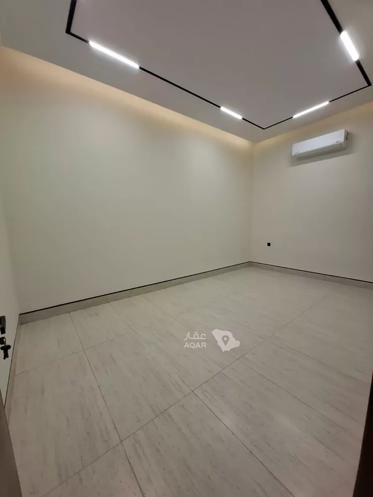 Floor for Rent in Riyadh Al Maizilah 13