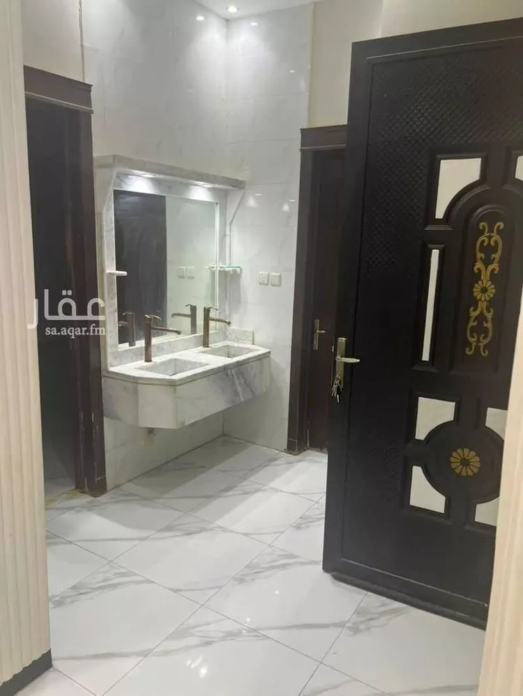 فيلا للإيجار في شارع رقم 165, حي الجنادرية, مدينة الرياض, منطقة الرياض 16