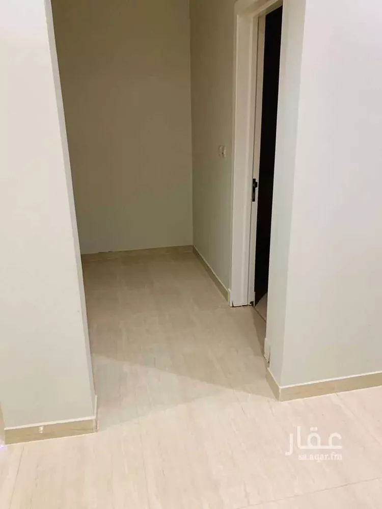 فيلا للإيجار في شارع السلطان قابوس بن سعيد, حي المعيزيلة, مدينة الرياض, منطقة الرياض صورة 2