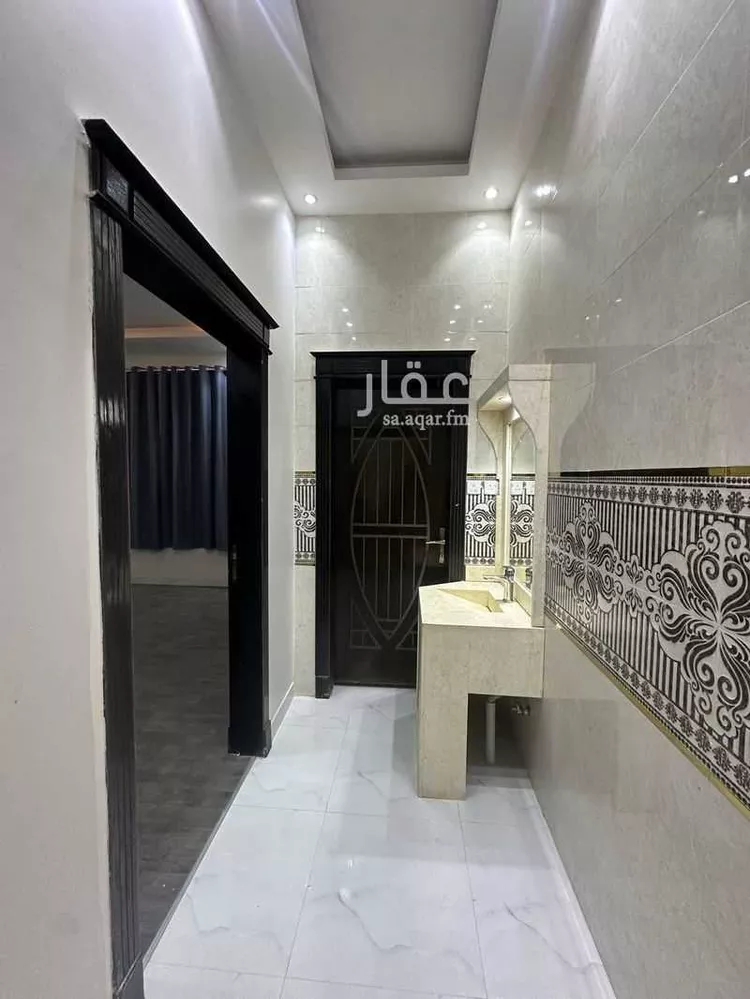 Floor for Rent in Riyadh Al Janadriyah صورة 2