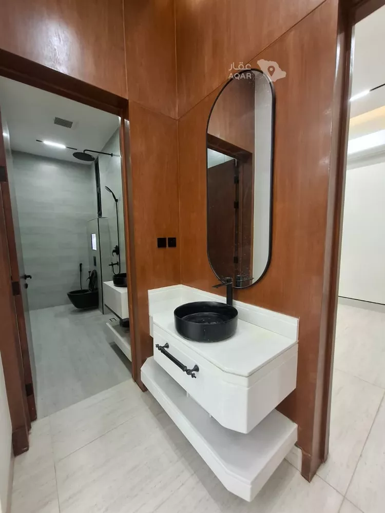Floor for Rent in Riyadh Al Maizilah 10