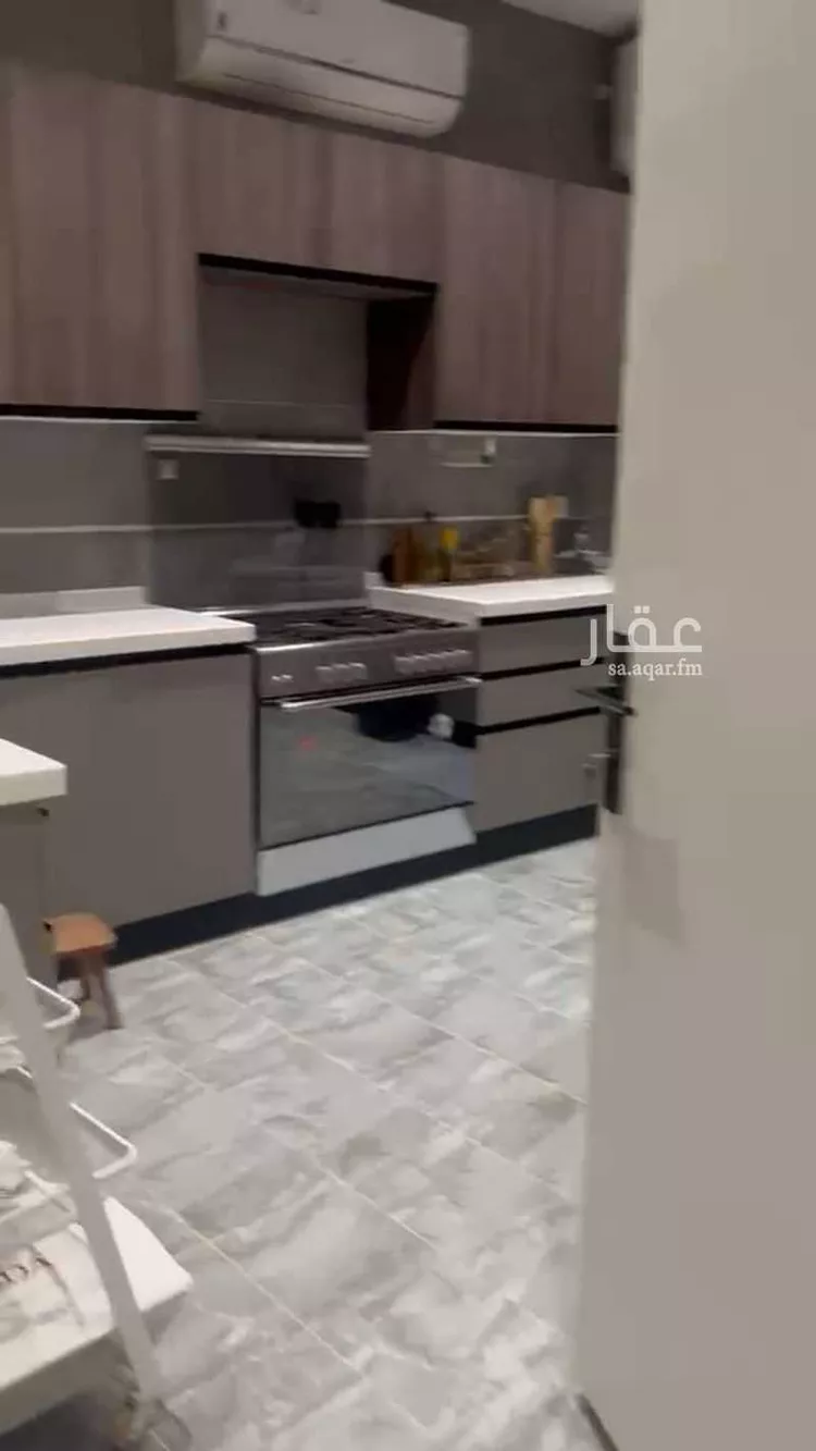 Floor for Rent in Riyadh Ar Rimal 6