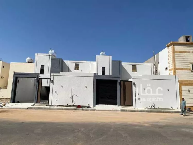 فيلا للبيع في شارع احمد الصنعاني, حي العاقول, مدينة المدينة المنورة, منطقة المدينة المنورة