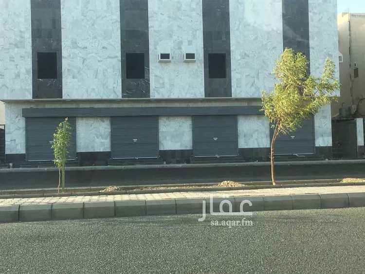 محل للإيجار في شارع عبدالله ابن ابي يحيى, حي الملك فهد, مدينة المدينه المنوره, منطقة المدينة المنورة صورة 3
