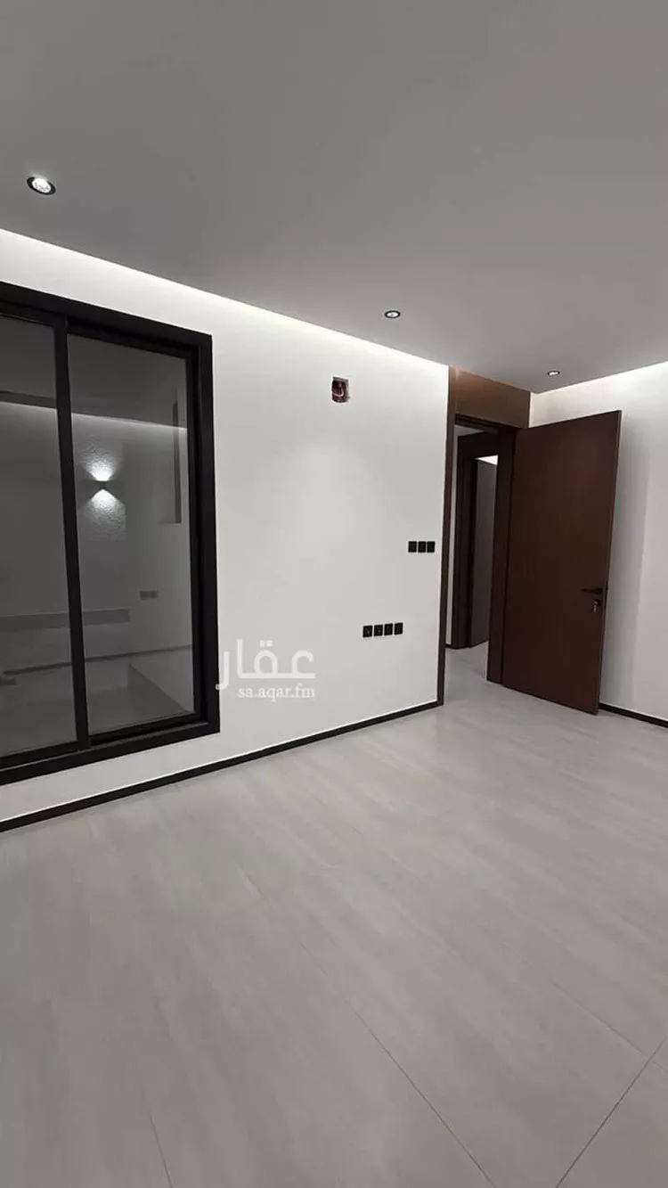 دور للبيع في شارع النسري, حي العريجاء الغربي, مدينة الرياض, منطقة الرياض 1 صورة