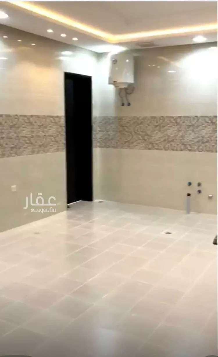 فيلا للبيع في شارع الفخر الأصبهاني, حي السعادة, مدينة الرياض, منطقة الرياض صورة 3