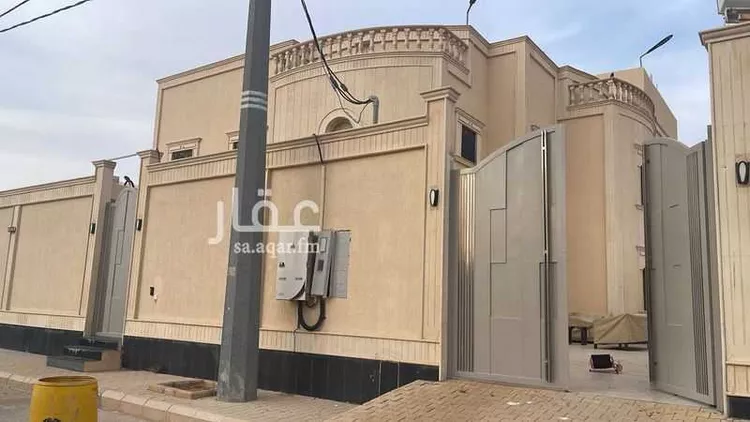 فيلا للبيع في شارع عمرو ابن العاص, حي القرينة الجديدة, مدينة حريملاء, منطقة الرياض صورة 2