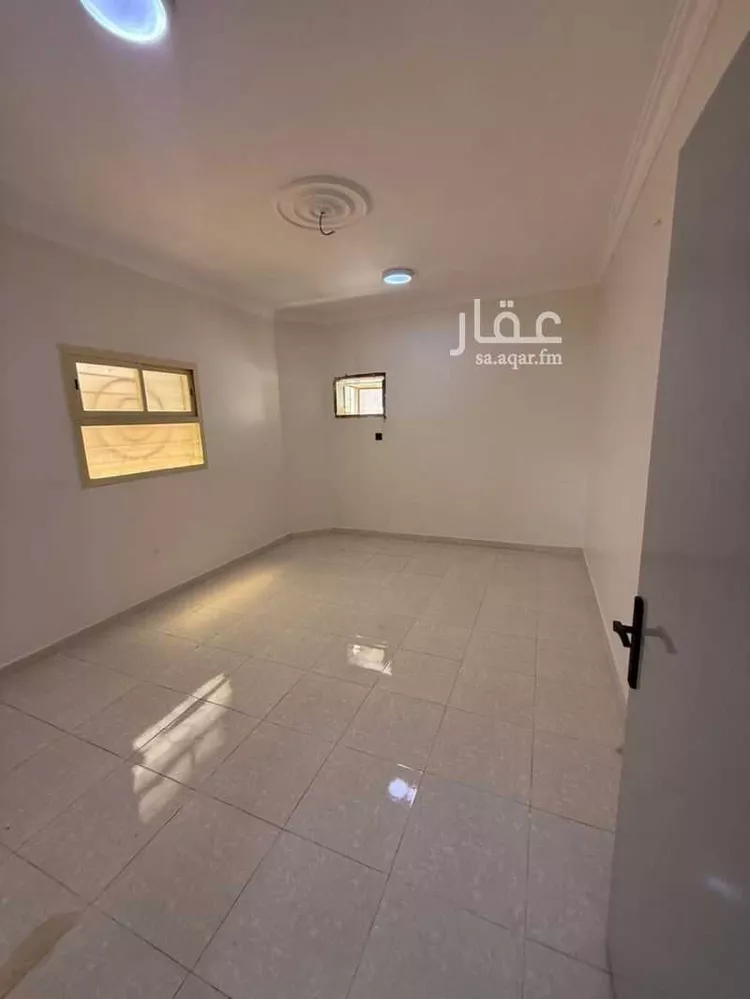 شقة للإيجار في شارع رقم 281, حي ظهرة لبن, مدينة الرياض, منطقة الرياض 11