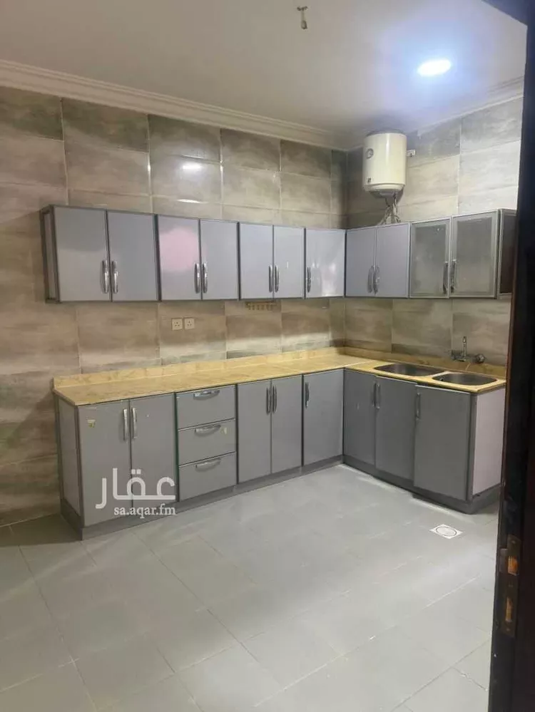 شقة للإيجار في شارع 7 هـ, حي السويس 1, مدينة جازان, منطقة جازان