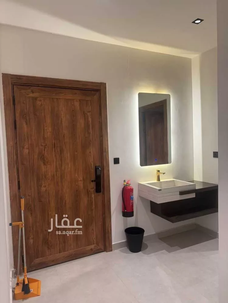 شقة للإيجار في شارع خريص, حي الحمراء, مدينة الخبر, المنطقة الشرقية