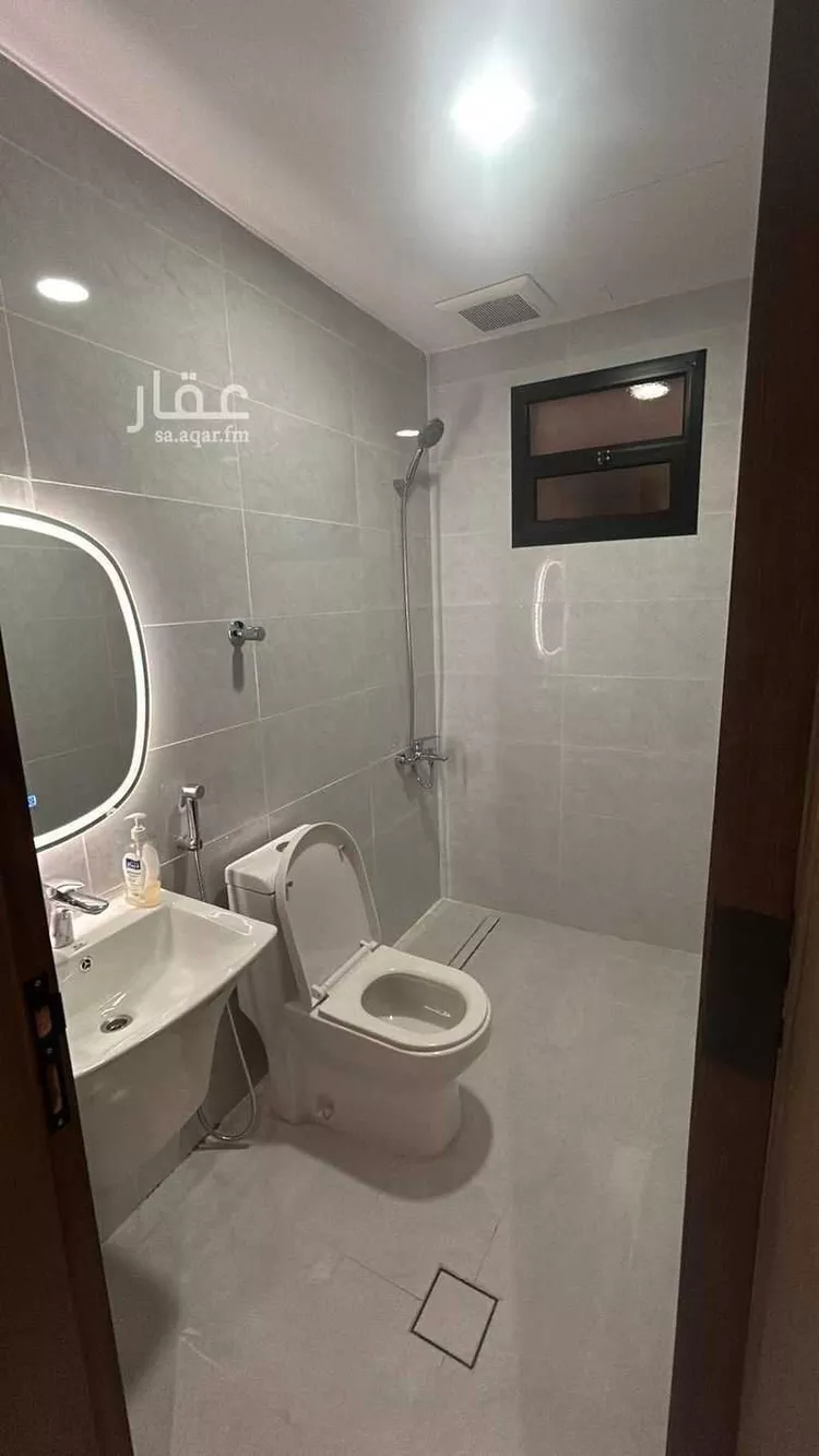 شقة للإيجار في شارع النعيرية, حي الحمراء, مدينة الخبر, المنطقة الشرقية صورة 3