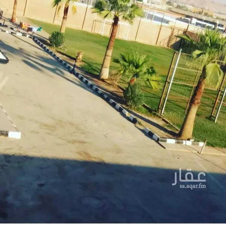 استراحة للبيع في شارع مكة المكرمة فرعي ، المزاحمية ، المزاحمية صورة 2
