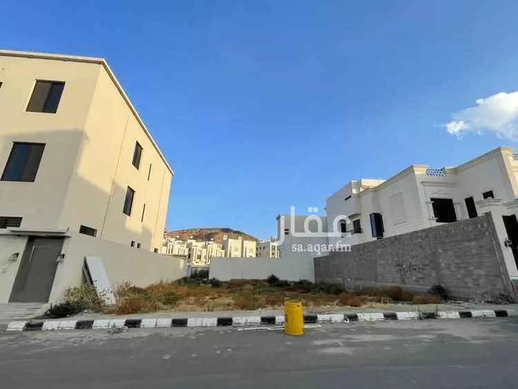 أرض للبيع في شارع 22261958, حي الصفاء, مدينة أبها, منطقة عسير صورة 2