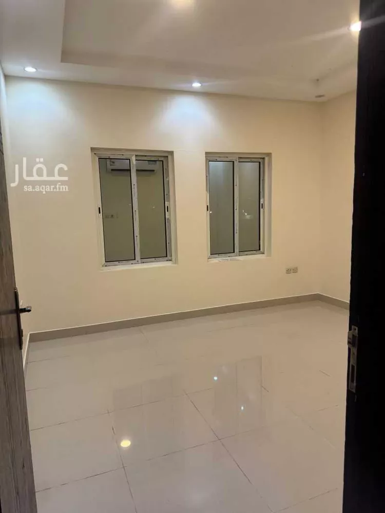 شقة للإيجار في شارع عبدالرحمن ابن عوف, حي الشعلة, مدينة الدمام, المنطقة الشرقية صورة 2