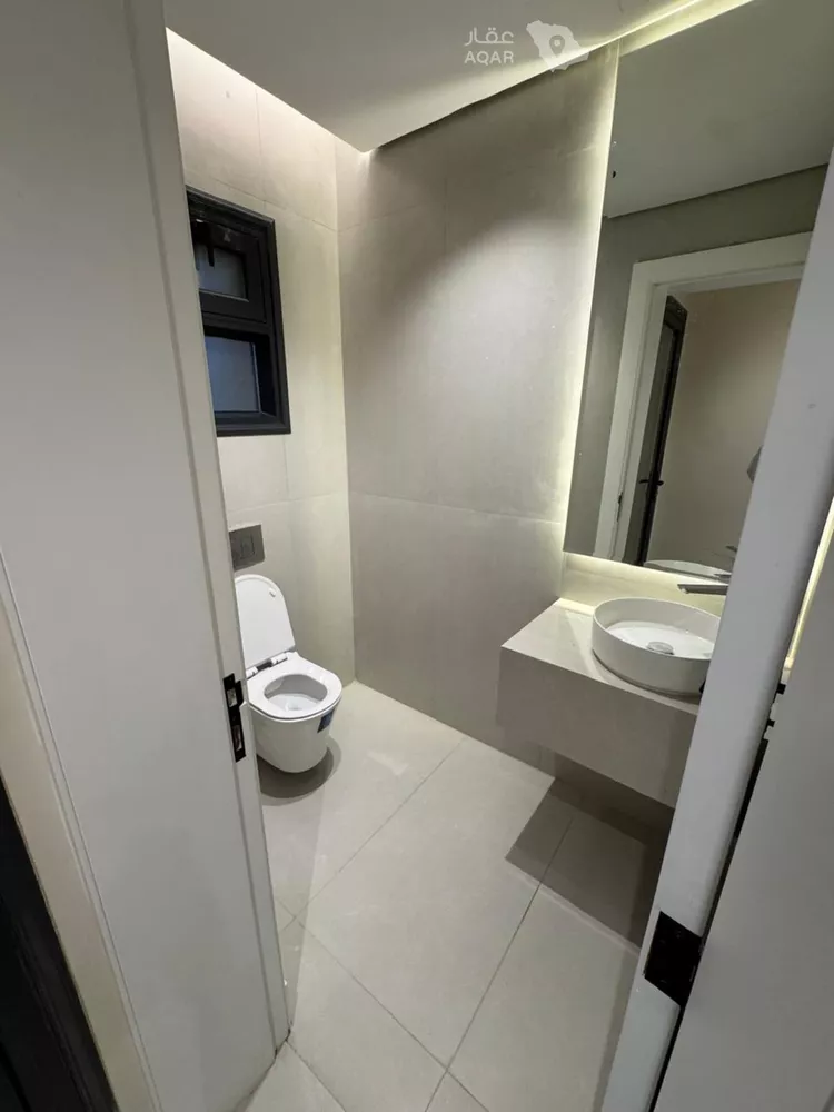 Floor for Sale in Riyadh King Fahd 6