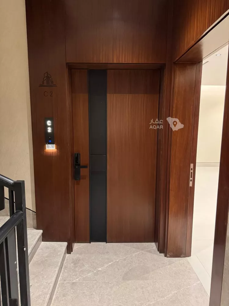 Floor for Sale in Riyadh King Fahd صورة 4