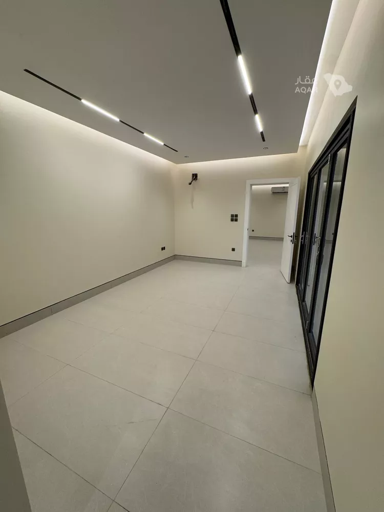 Floor for Sale in Riyadh King Fahd 4