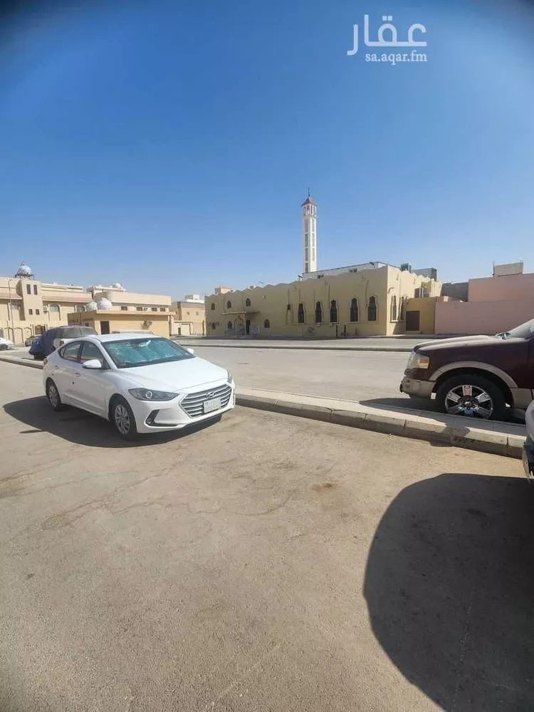 فيلا للبيع في شارع أحمد بن عثمان ، حي العريجاء الغربي ، الرياض ، منطقة الرياض صورة 3