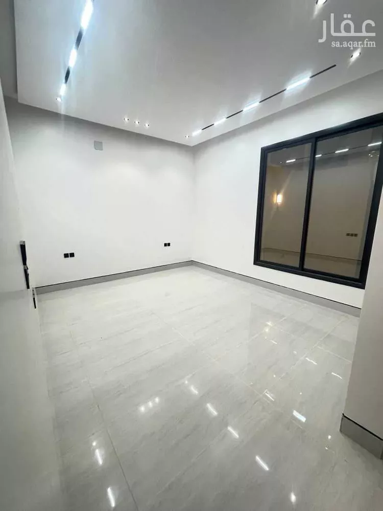 دور للبيع في شارع الحسين بن رواحة, حي الرمال, مدينة الرياض, منطقة الرياض صورة 3