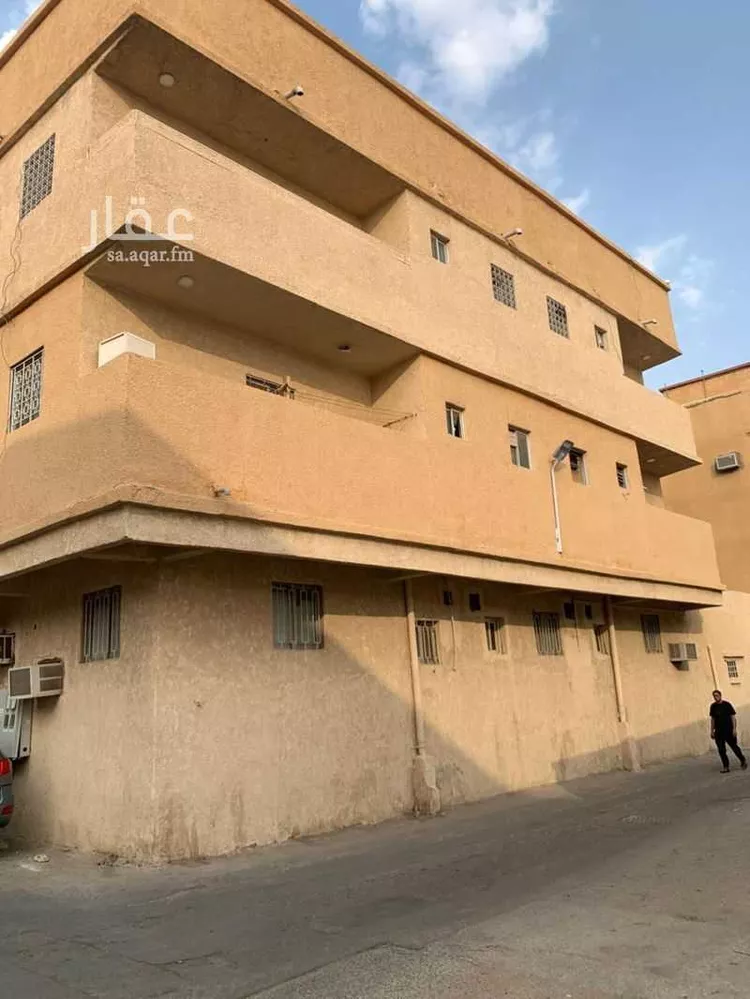 عمارة للبيع في شارع عبدالرحمن صباغ, حي النازية, مدينة بريدة, منطقة القصيم صورة 3