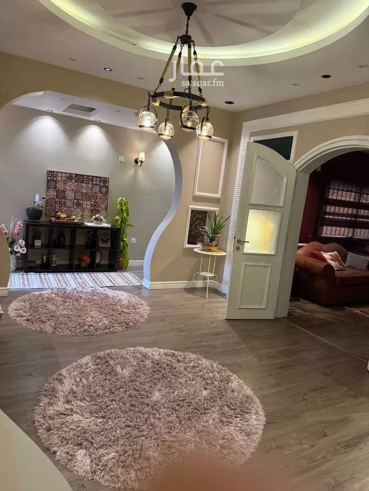 فيلا للبيع في شارع شارع مروان الهمداني, حي الشرقية, مدينة أبها, منطقة عسير صورة 4