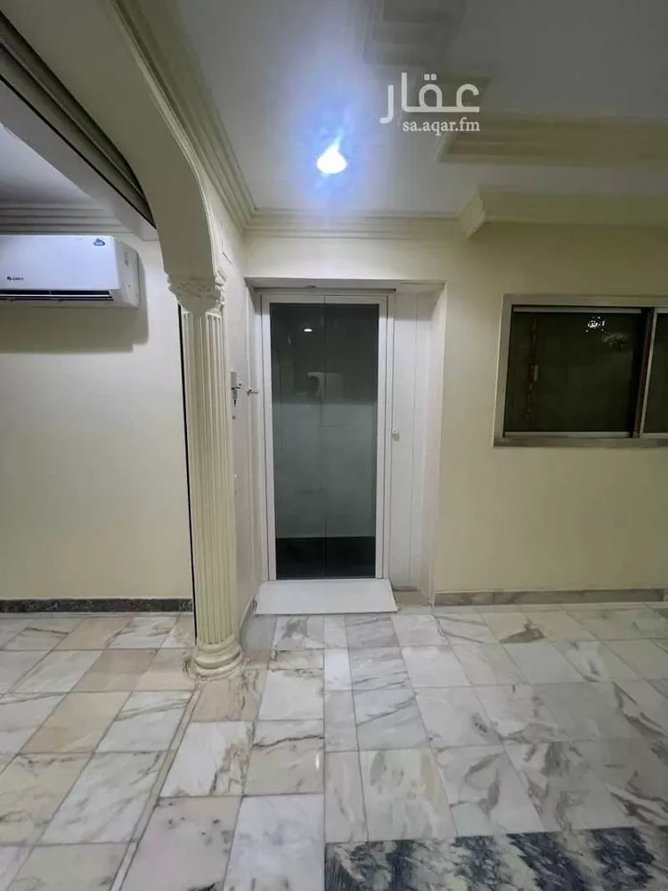 فيلا للبيع في شارع تميم بن أبي الفتوح, حي الروضة, مدينة الرياض, منطقة الرياض صورة 3