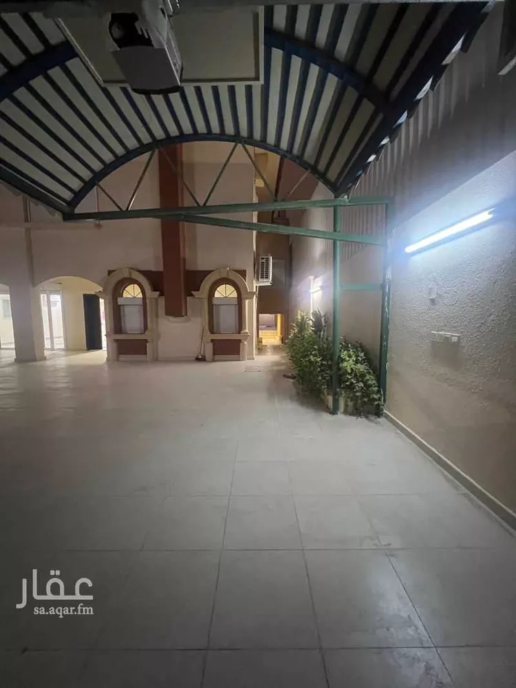 فيلا للبيع في شارع تميم بن أبي الفتوح, حي الروضة, مدينة الرياض, منطقة الرياض صورة 2