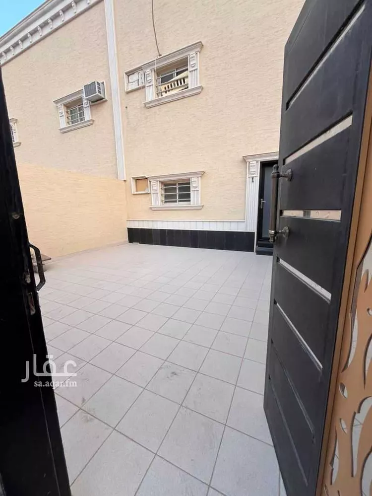 دور للإيجار في شارع نجد ، العيينة ، الدرعية