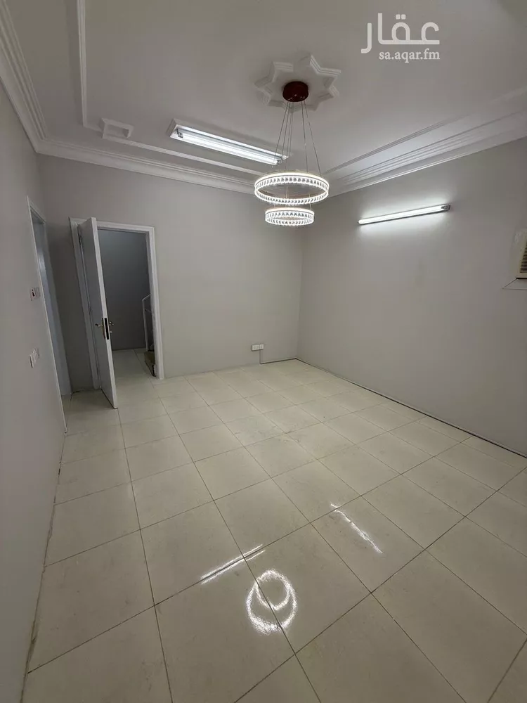 دور للإيجار في شارع منجد, حي شبرا, مدينة الرياض, منطقة الرياض صورة 4
