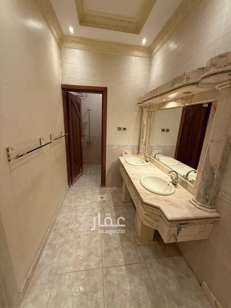 فيلا للبيع في شارع الحسين بن حيون, حي السويدي, مدينة الرياض, منطقة الرياض 7