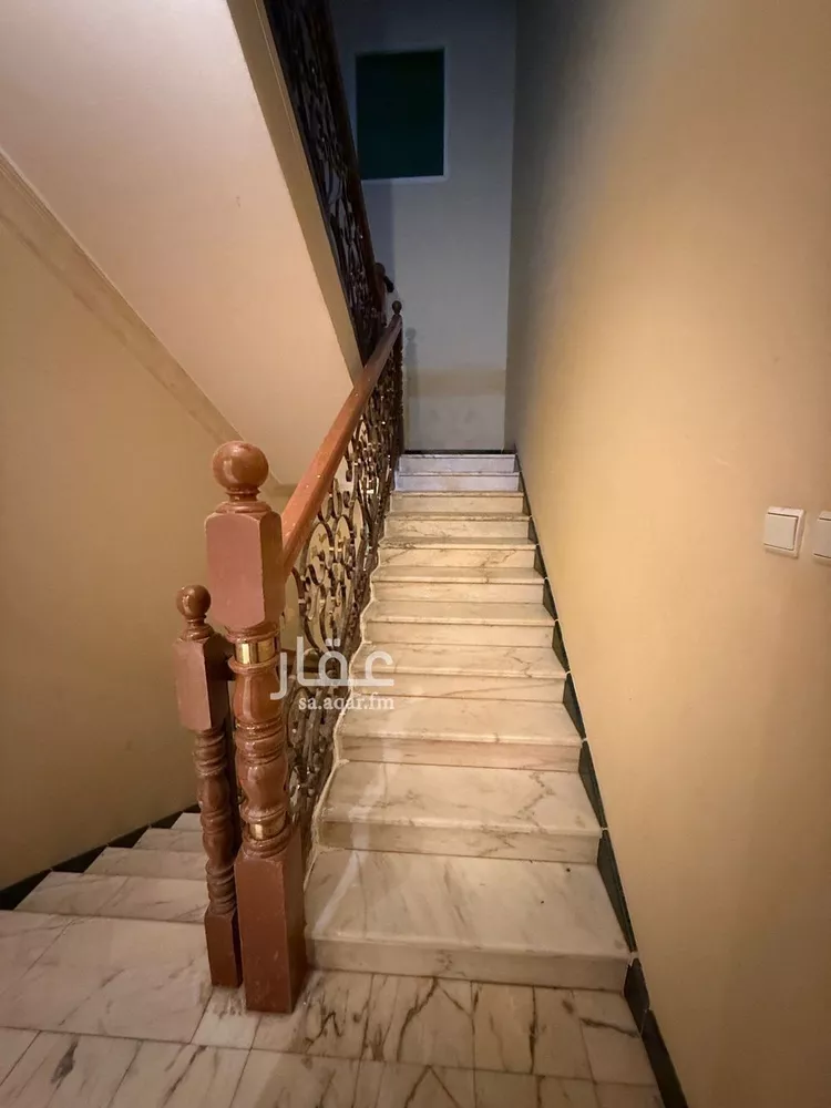 فيلا للبيع في شارع الحسين بن حيون, حي السويدي, مدينة الرياض, منطقة الرياض صورة 3