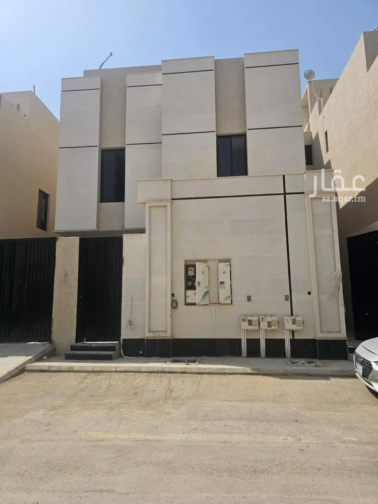 Floor for Sale in Riyadh Al Janadriyah