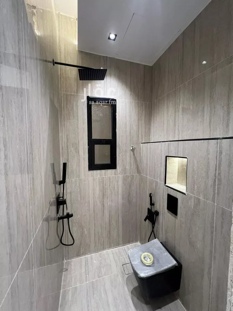 فيلا للبيع في شارع 1233, حي الرمال, مدينة الرياض, منطقة الرياض صورة 3